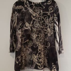 Level Eight Plus black, grey, white top